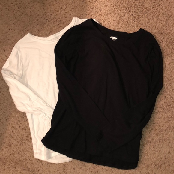 Old Navy Tops - Bundle of 2 Old Navy Tees XL